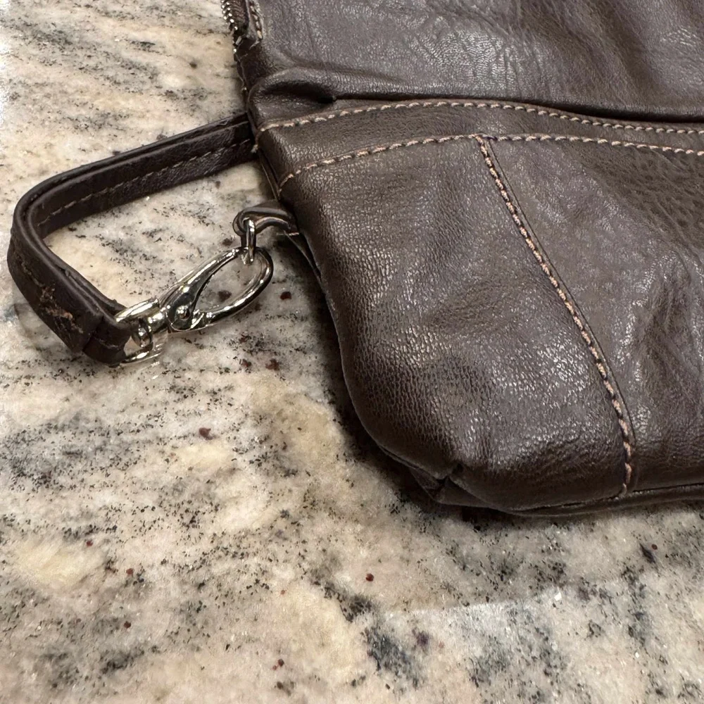 Nine West Dark Brown Leather Wristlet and Pouch set no stains or wear